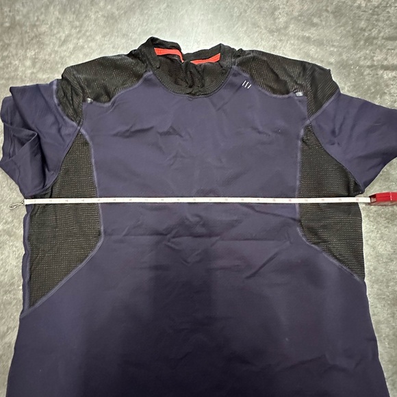 Lululemon mens athletic gym Shirt M/L - Picture 4 of 12